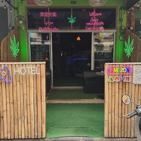 Hotel Lucky Banzaan Patong Esterno foto
