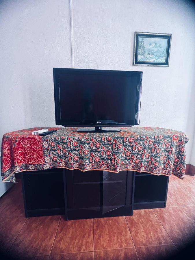 Hotel Lucky Banzaan Patong Esterno foto